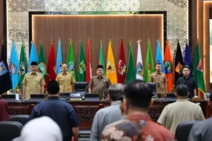 foto-berita-dprd-sumbar-pertanyakan-kinerja-pemerintah-provinsi-dalam-paripurna-lkpj--170326092248 (1)